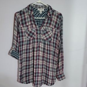 Motherhood maternity ls & 3/4 flannel top great condition